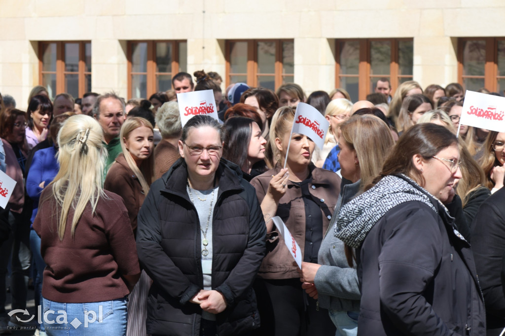 Protest przed legnickim ZUSem!