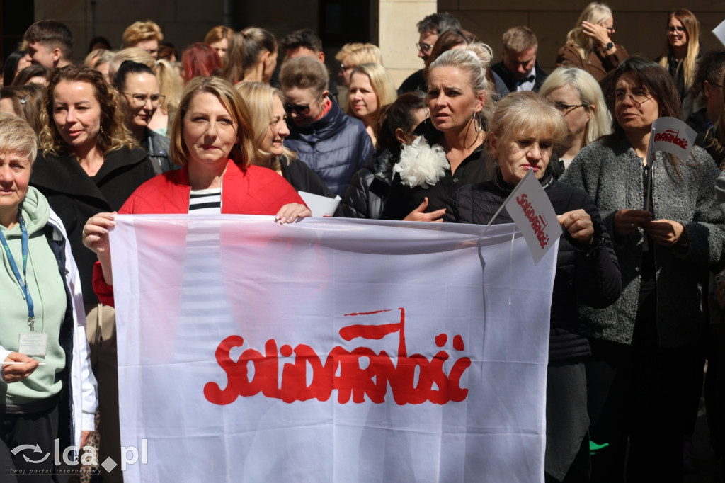 Protest przed legnickim ZUSem!