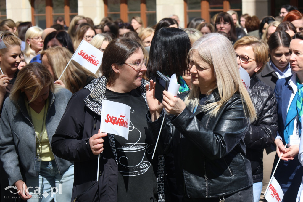 Protest przed legnickim ZUSem!