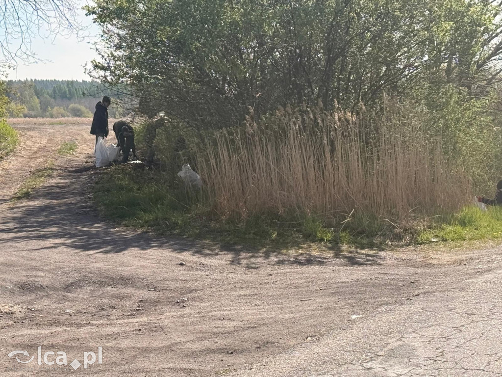 Wspólna akcja sprzątania w gminie Kunice