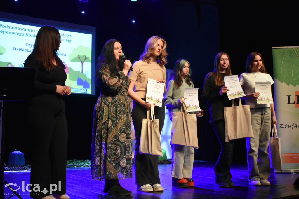 Ponad 300 wizji czystego świata!