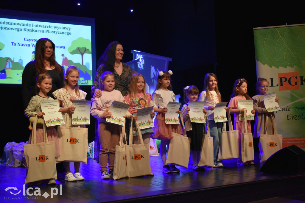 Ponad 300 wizji czystego świata!