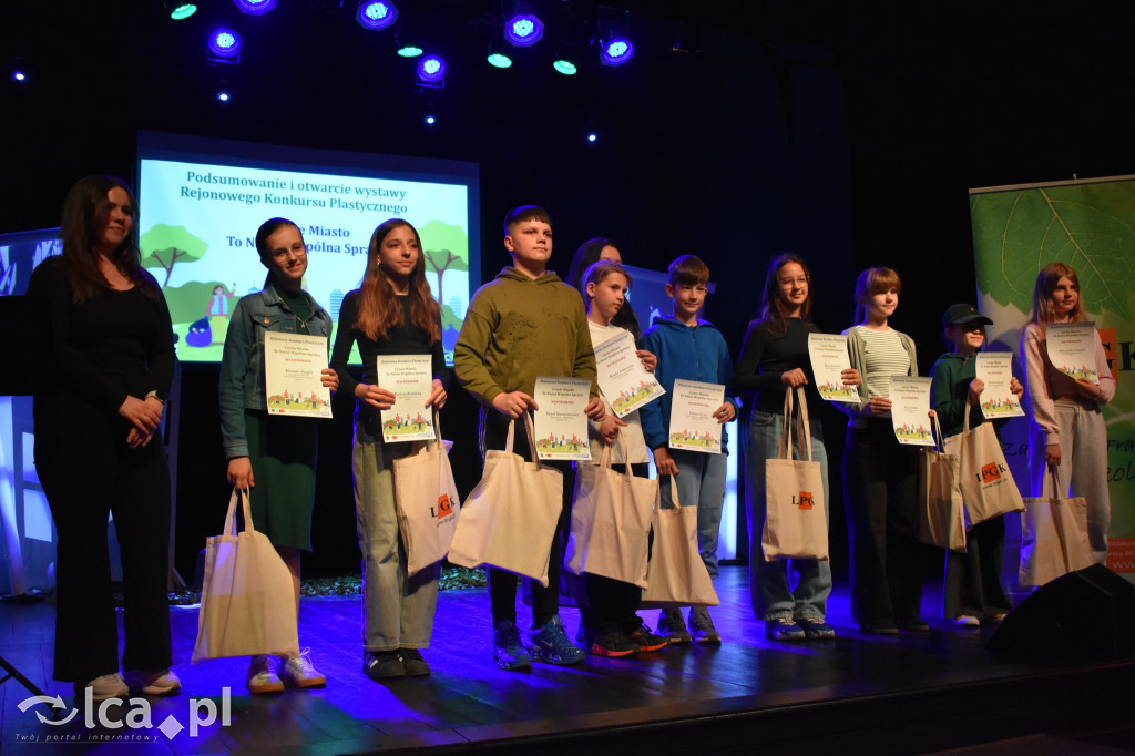 Ponad 300 wizji czystego świata!