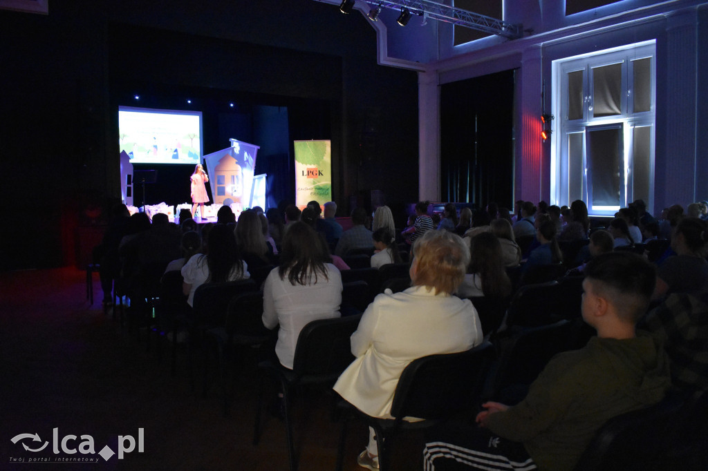 Ponad 300 wizji czystego świata!