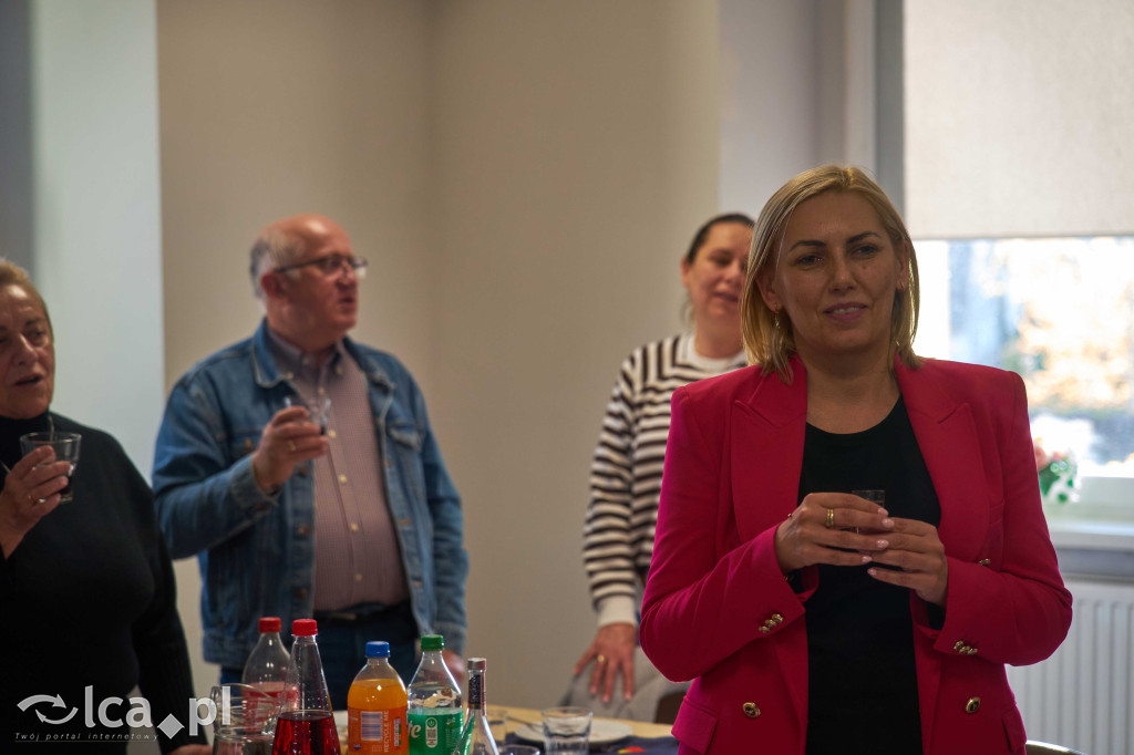 SAMOTNOŚĆ odchodzi w odstawkę