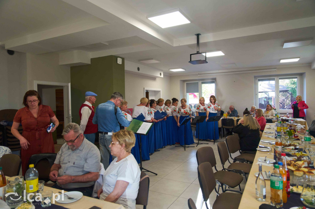 SAMOTNOŚĆ odchodzi w odstawkę