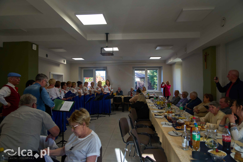 SAMOTNOŚĆ odchodzi w odstawkę