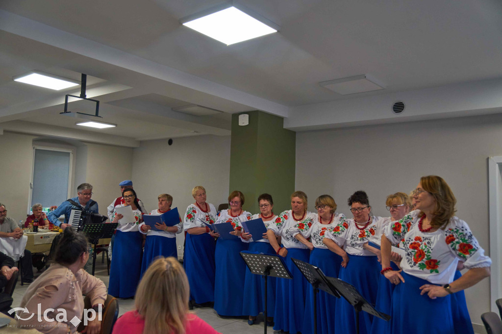 SAMOTNOŚĆ odchodzi w odstawkę