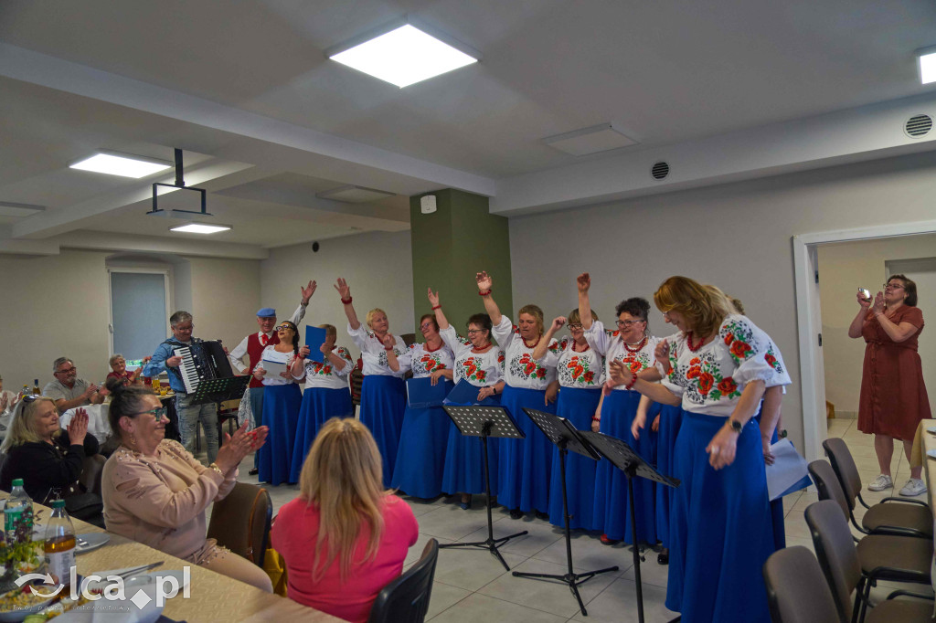 SAMOTNOŚĆ odchodzi w odstawkę
