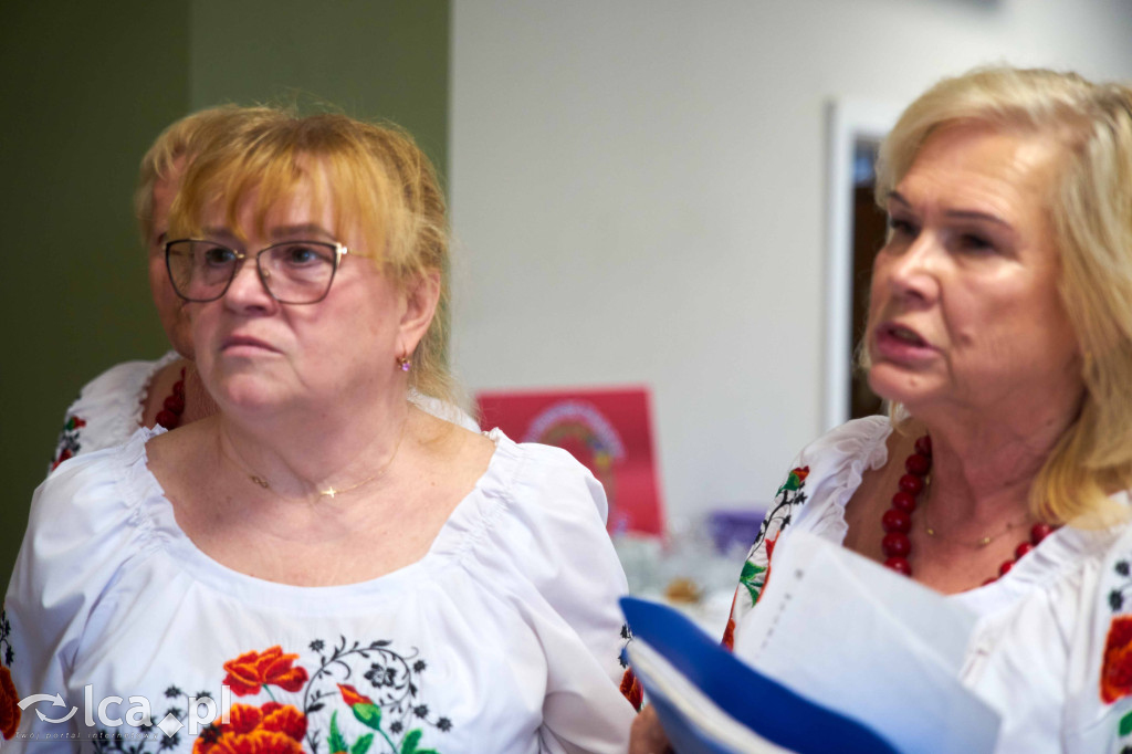 SAMOTNOŚĆ odchodzi w odstawkę