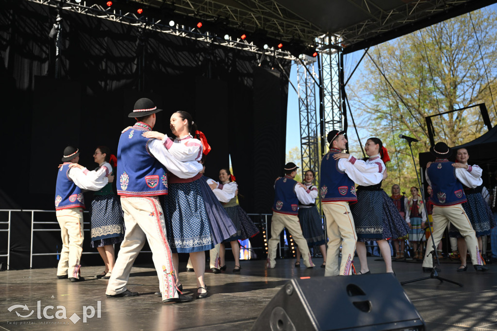 Majówka w rytmie barwnego folkloru