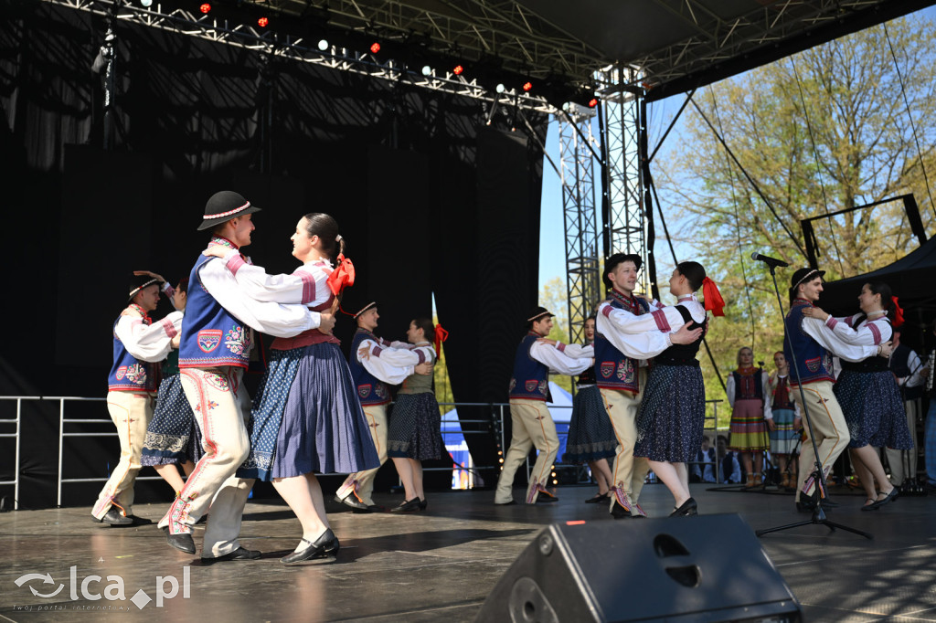 Majówka w rytmie barwnego folkloru