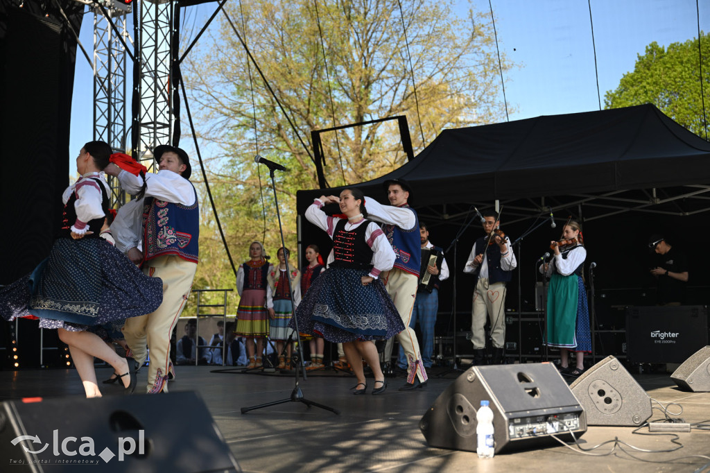 Majówka w rytmie barwnego folkloru