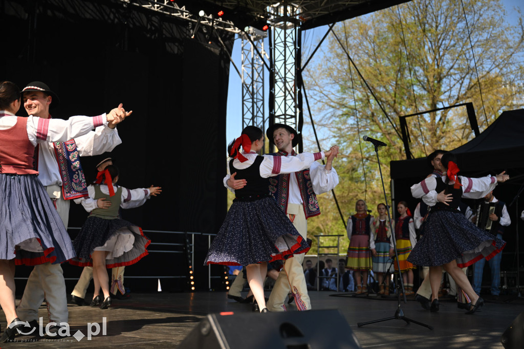 Majówka w rytmie barwnego folkloru