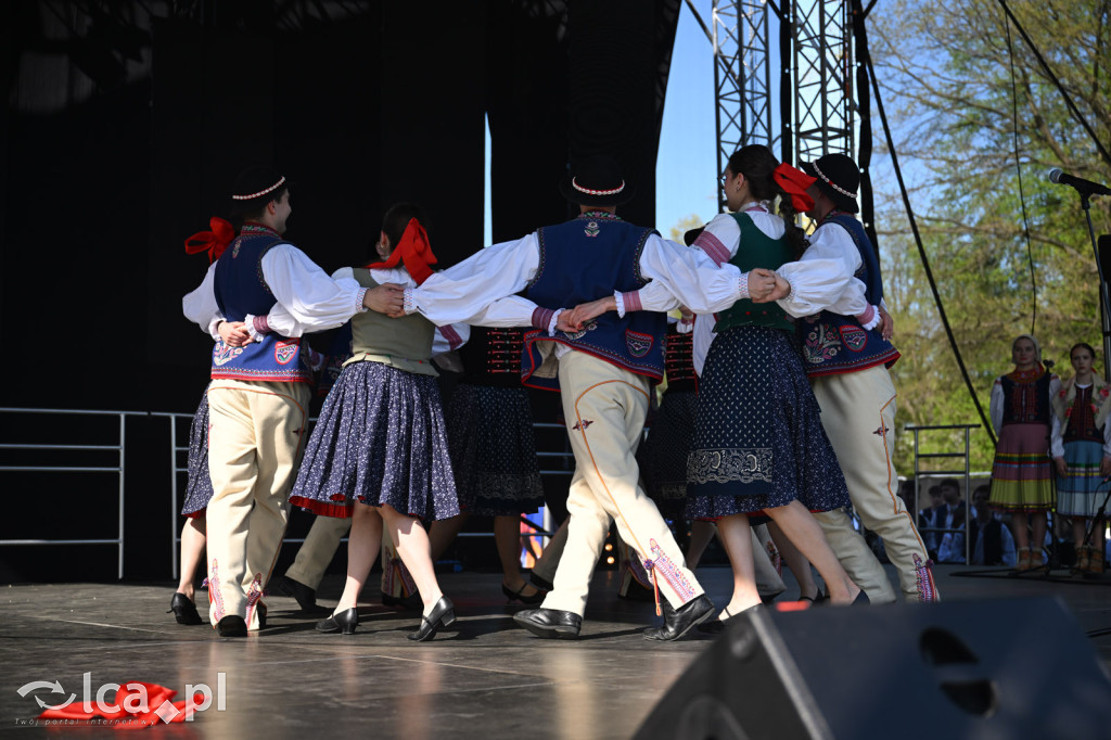 Majówka w rytmie barwnego folkloru