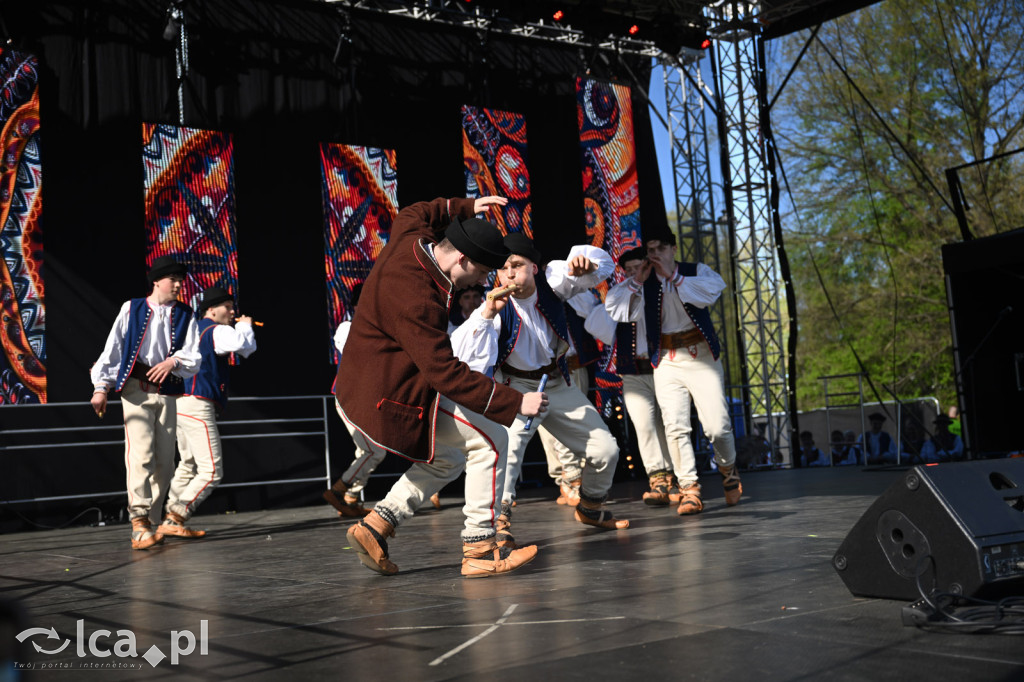 Majówka w rytmie barwnego folkloru