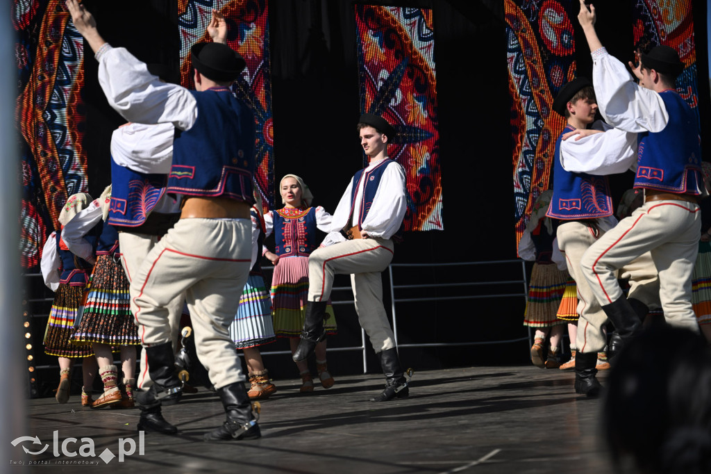 Majówka w rytmie barwnego folkloru