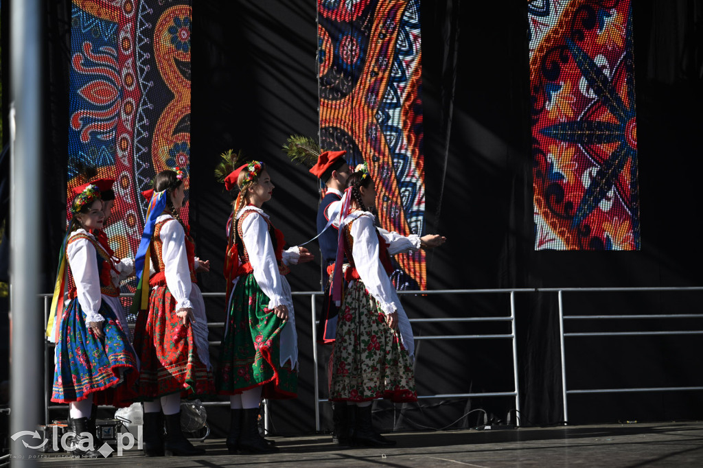 Majówka w rytmie barwnego folkloru