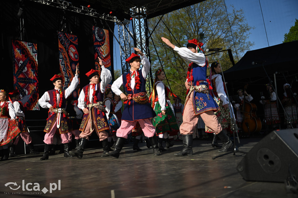 Majówka w rytmie barwnego folkloru