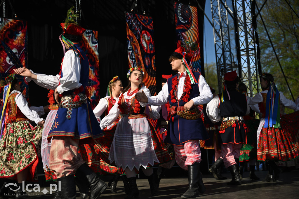 Majówka w rytmie barwnego folkloru