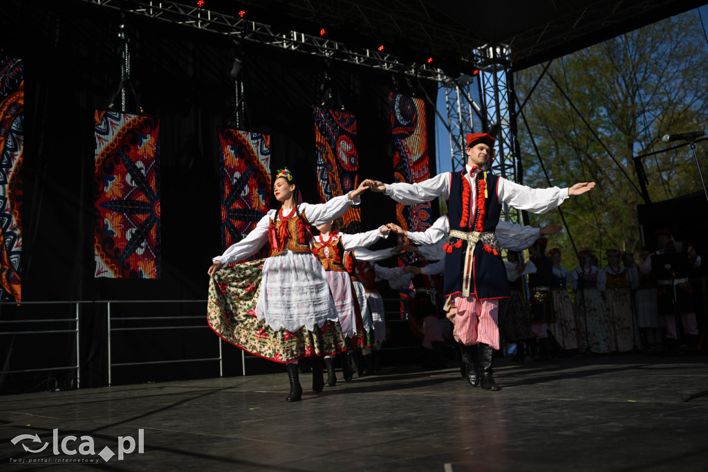 Majówka w rytmie barwnego folkloru