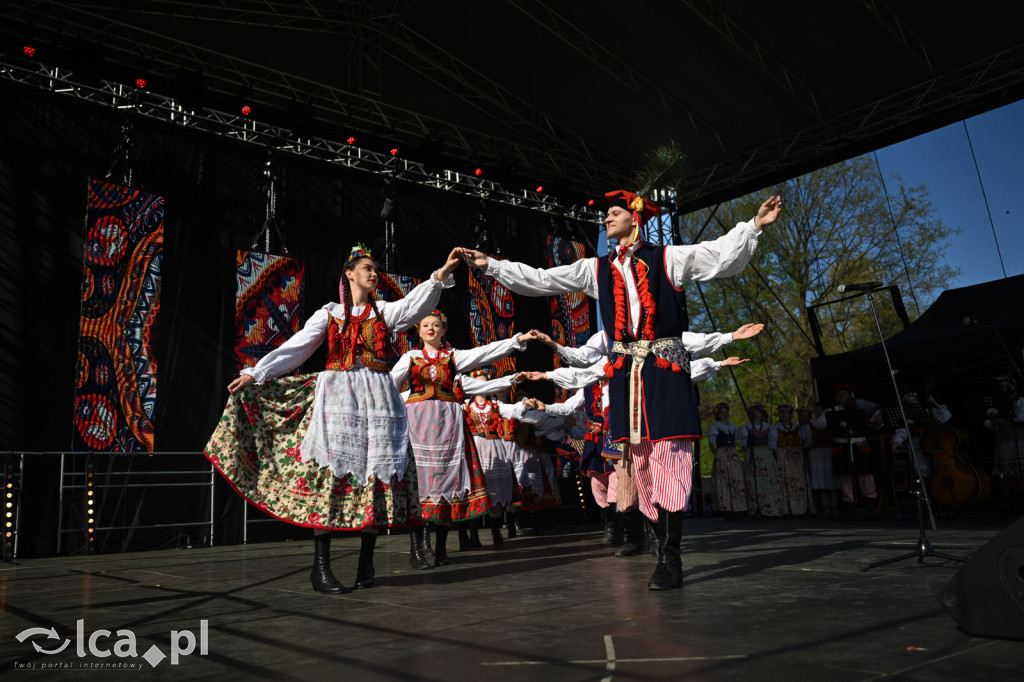 Majówka w rytmie barwnego folkloru