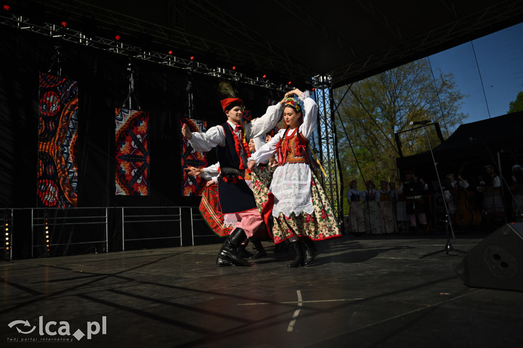 Majówka w rytmie barwnego folkloru
