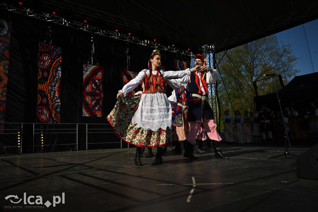 Majówka w rytmie barwnego folkloru