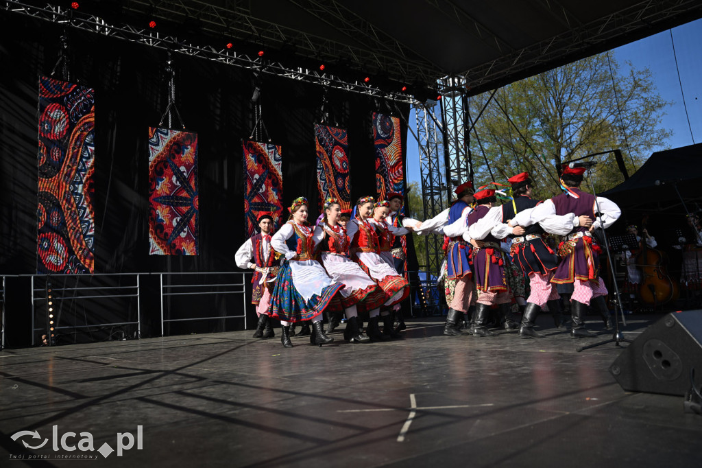 Majówka w rytmie barwnego folkloru