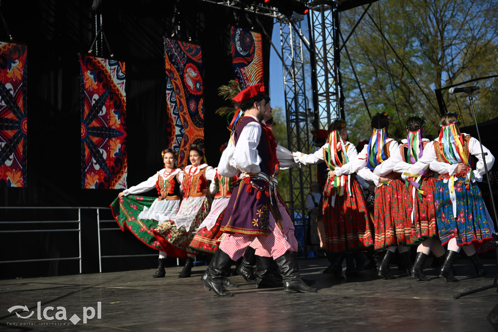 Majówka w rytmie barwnego folkloru