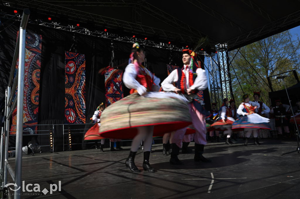 Majówka w rytmie barwnego folkloru