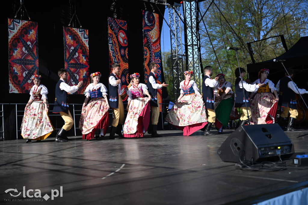 Majówka w rytmie barwnego folkloru