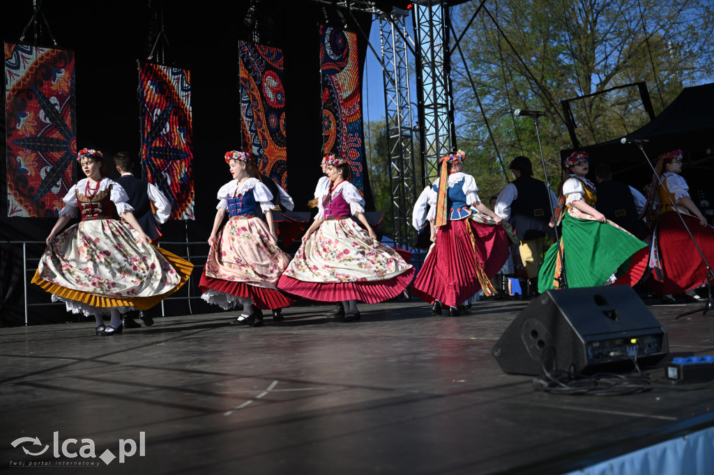 Majówka w rytmie barwnego folkloru
