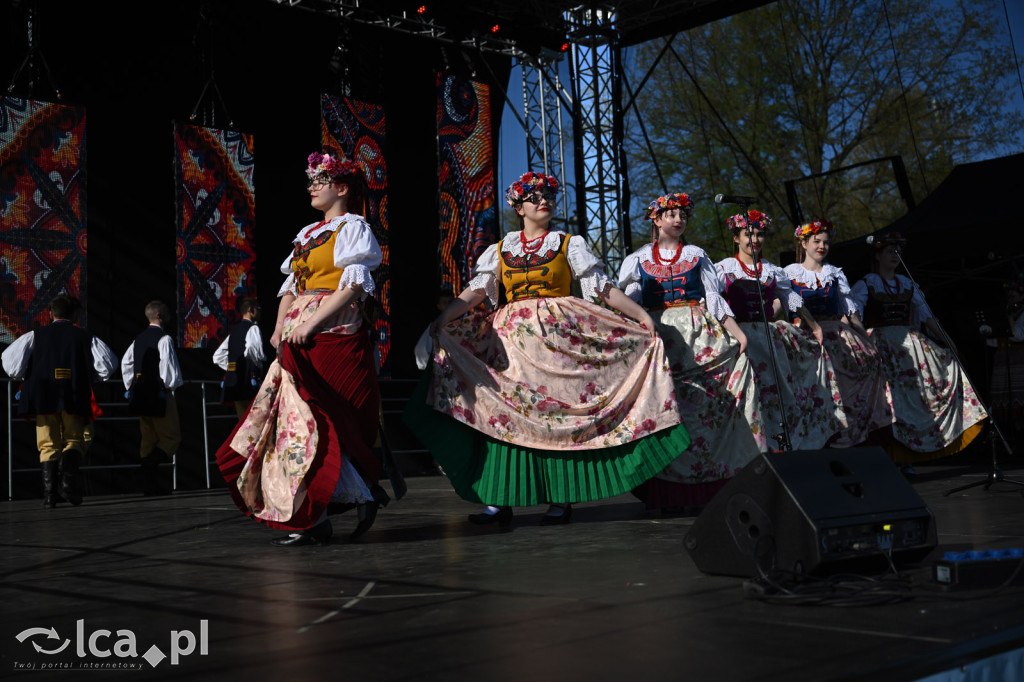 Majówka w rytmie barwnego folkloru