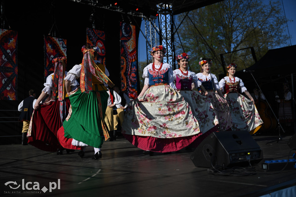 Majówka w rytmie barwnego folkloru