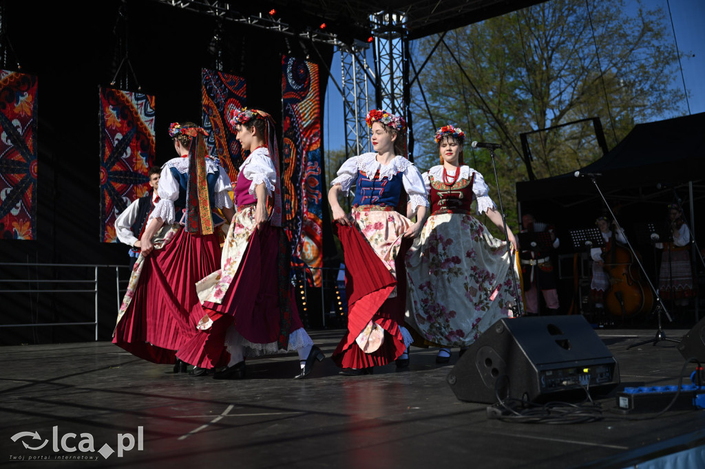 Majówka w rytmie barwnego folkloru