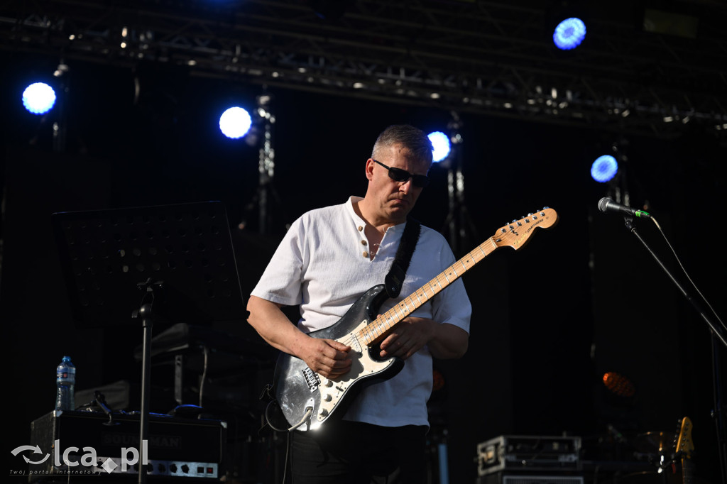 Moodglass i The Wonderland na początek