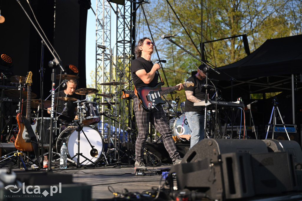 Moodglass i The Wonderland na początek