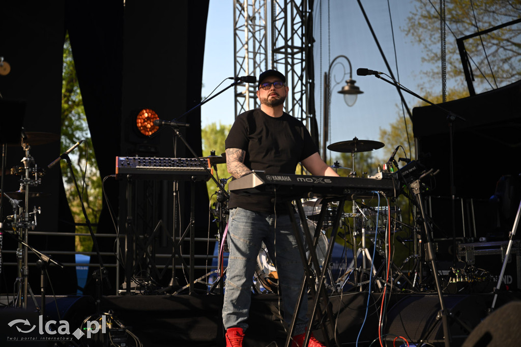 Moodglass i The Wonderland na początek