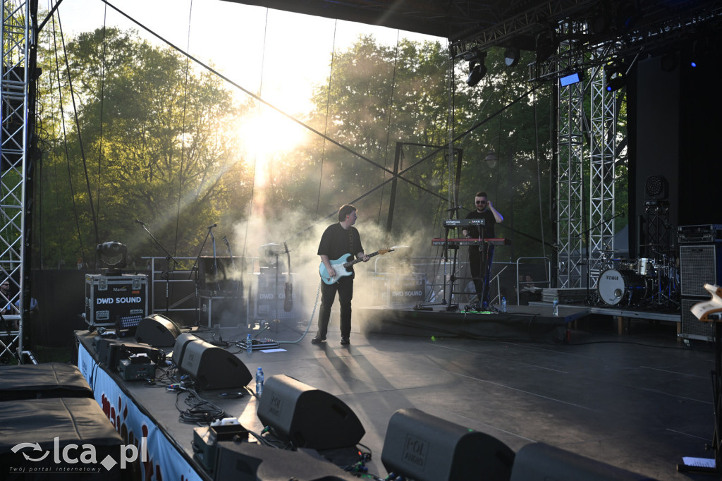 Moodglass i The Wonderland na początek