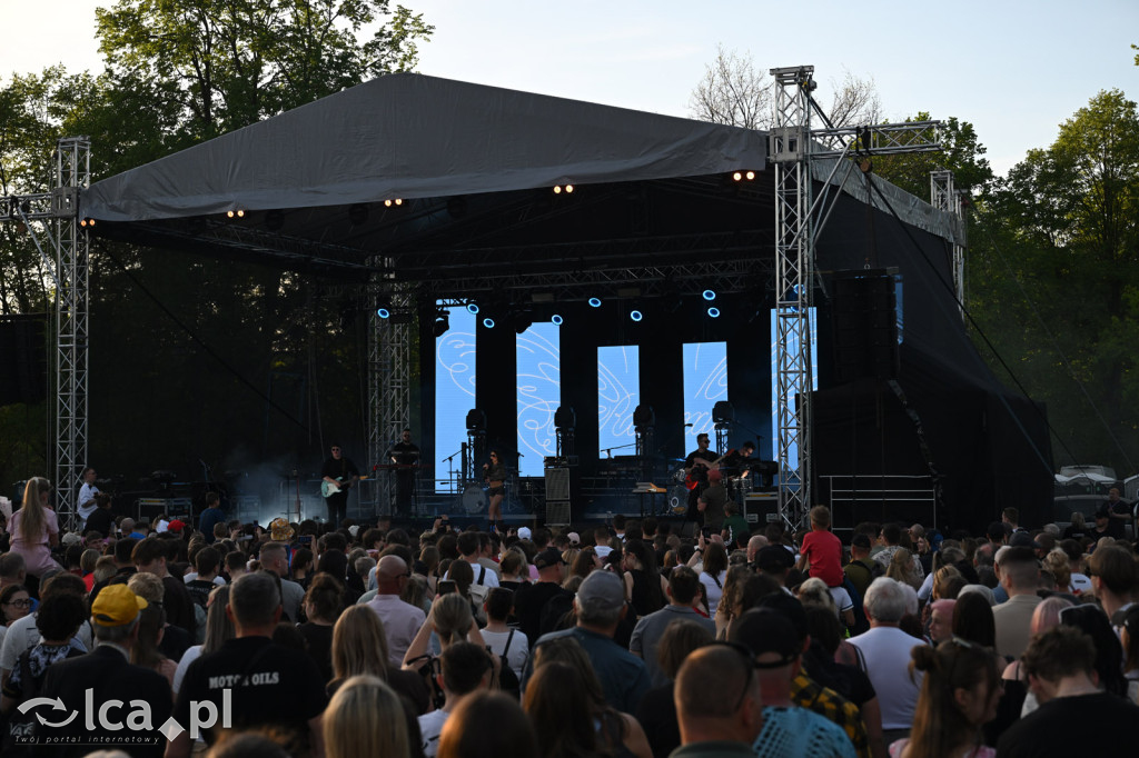 Moodglass i The Wonderland na początek