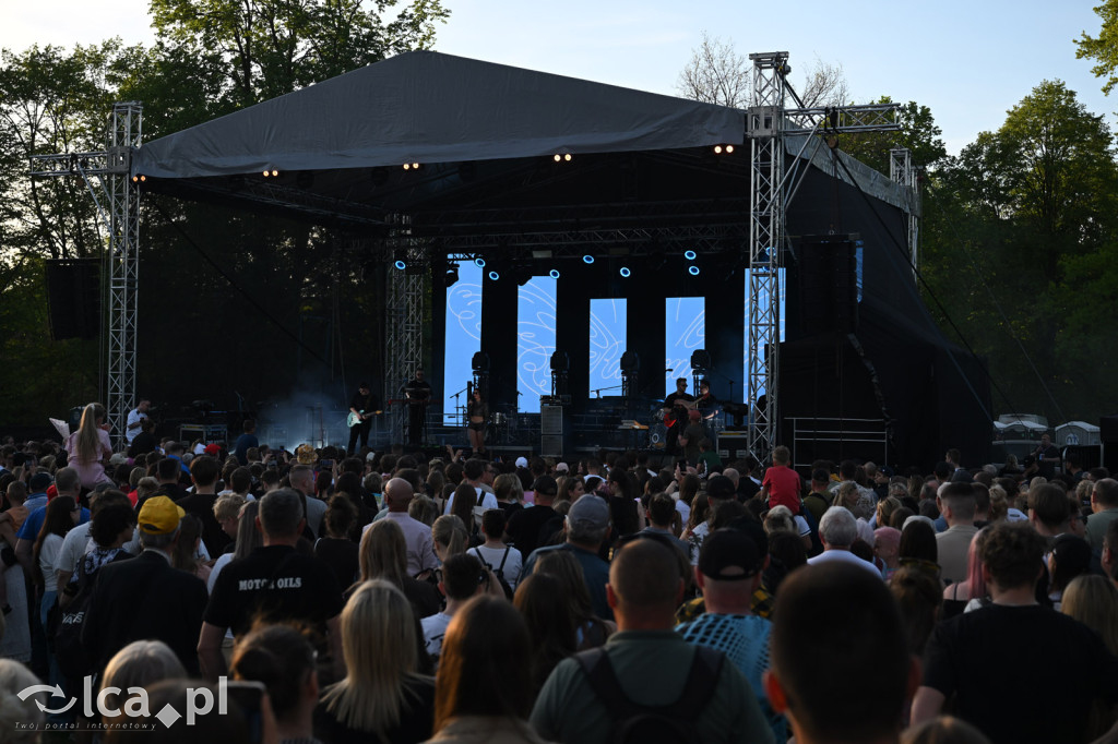 Moodglass i The Wonderland na początek