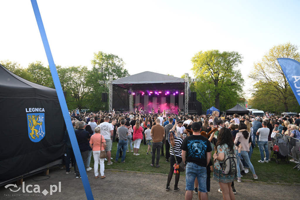 Moodglass i The Wonderland na początek