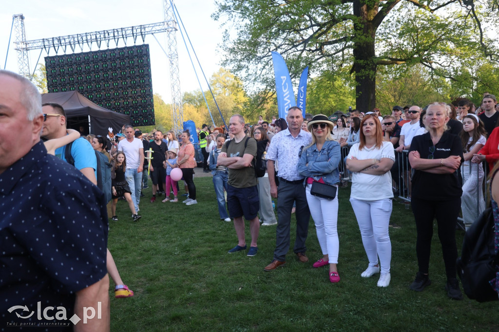 Moodglass i The Wonderland na początek
