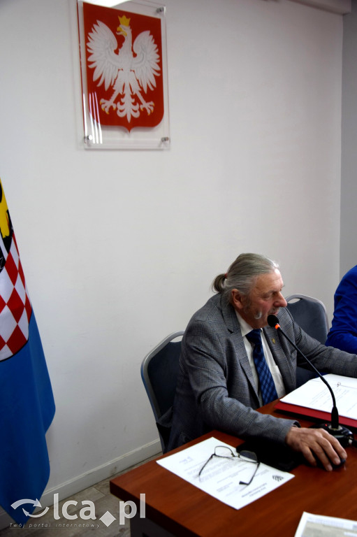 Sesja rady powiatu z pakietem uchwał