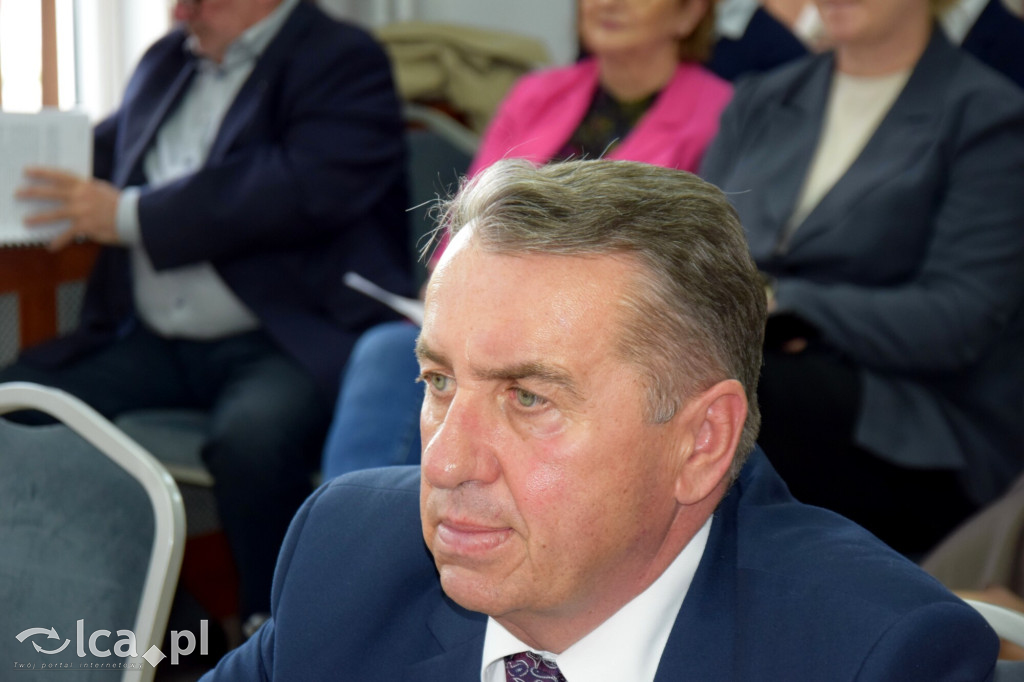 Sesja rady powiatu z pakietem uchwał