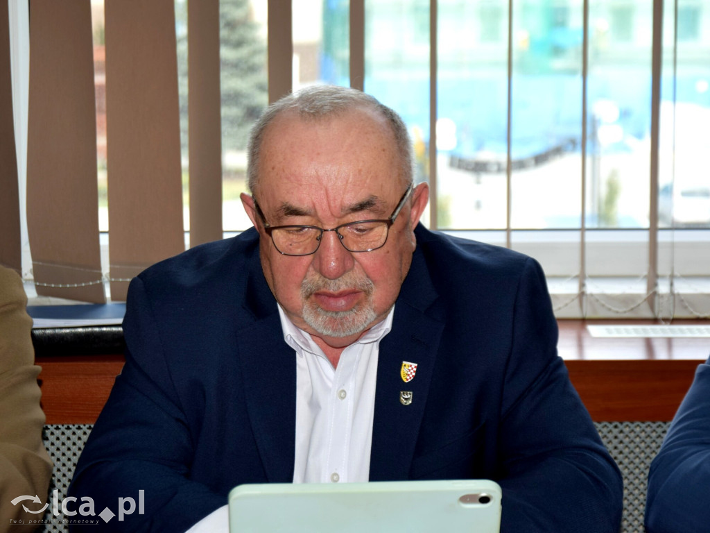Sesja rady powiatu z pakietem uchwał