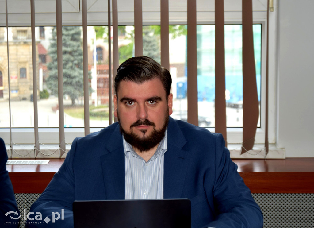 Sesja rady powiatu z pakietem uchwał