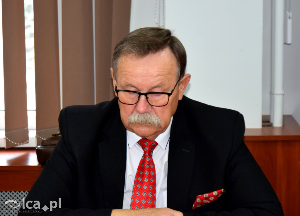 Sesja rady powiatu z pakietem uchwał