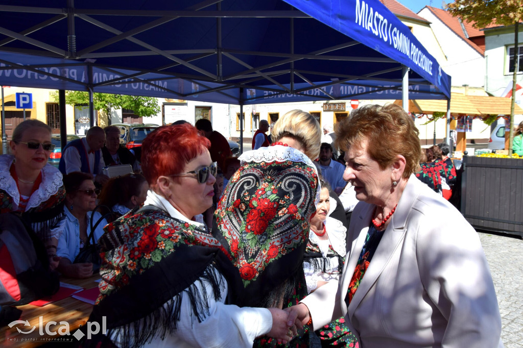 Folklor i tradycja spotkały się w Prochowicach